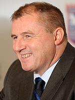 Jewell: Play With Smiles on Your Faces and Without Fear